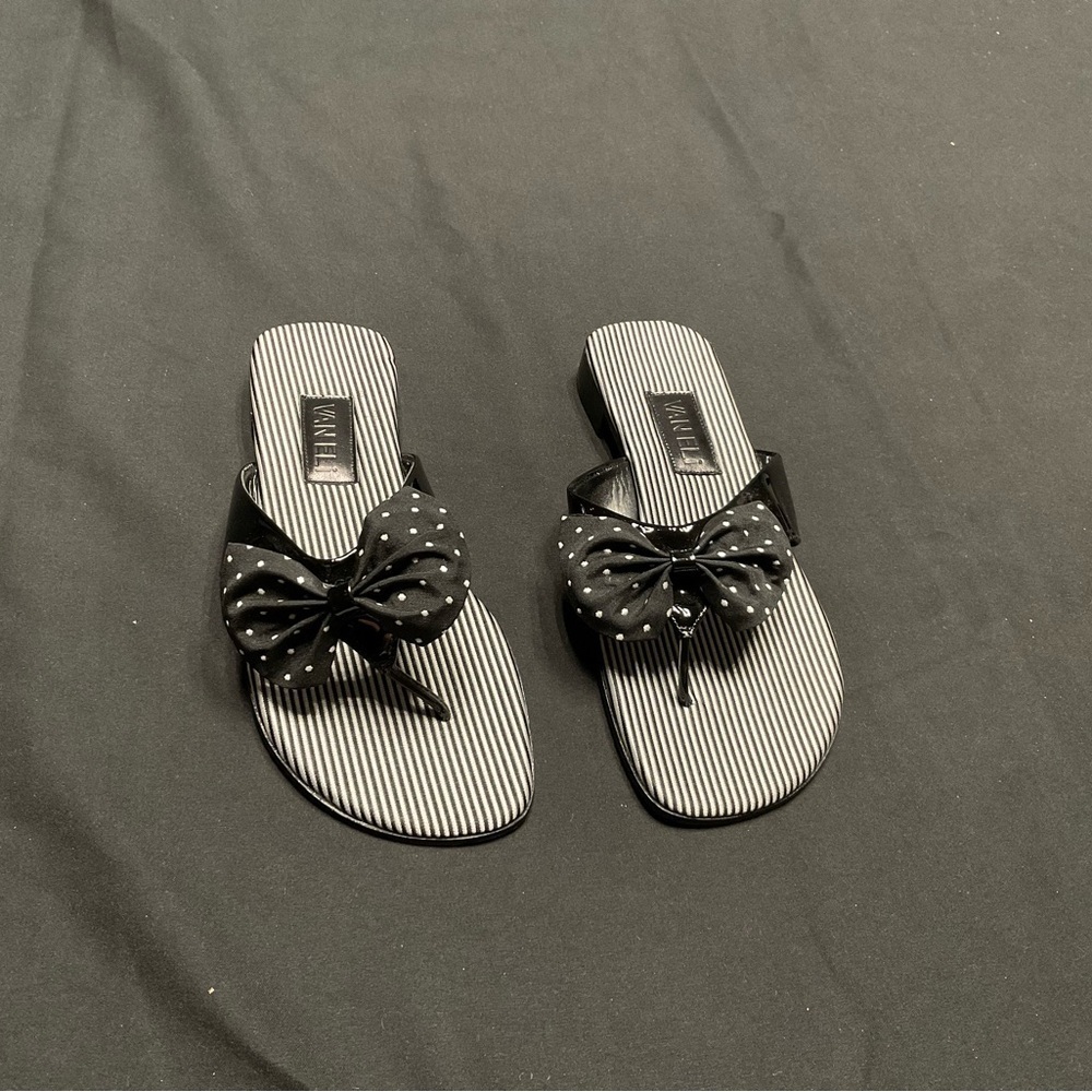 (2) C - Vaneli Sandals Black Size 7